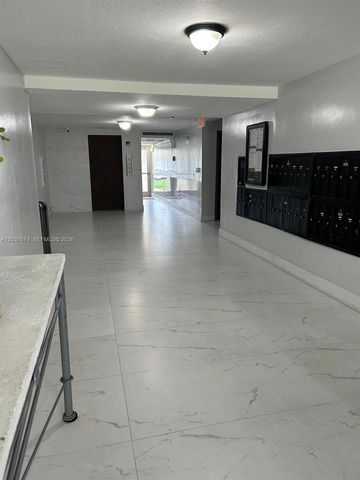 9320 Fontainebleau Blvd 515, Miami, FL 33172