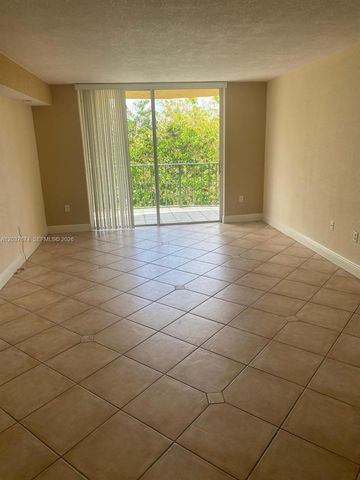 9320 Fontainebleau Blvd 515, Miami, FL 33172