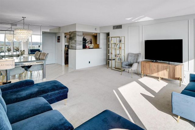 100 Bayview Dr 617, Sunny Isles Beach, FL 33160