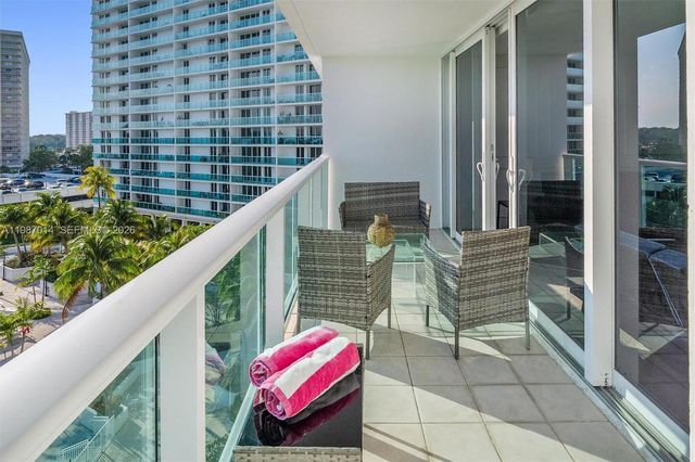 100 Bayview Dr 617, Sunny Isles Beach, FL 33160