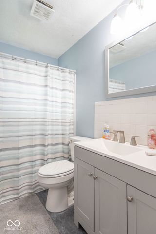 5301 Gambel Road, Indianapolis, IN 46221