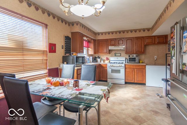 5301 Gambel Road, Indianapolis, IN 46221