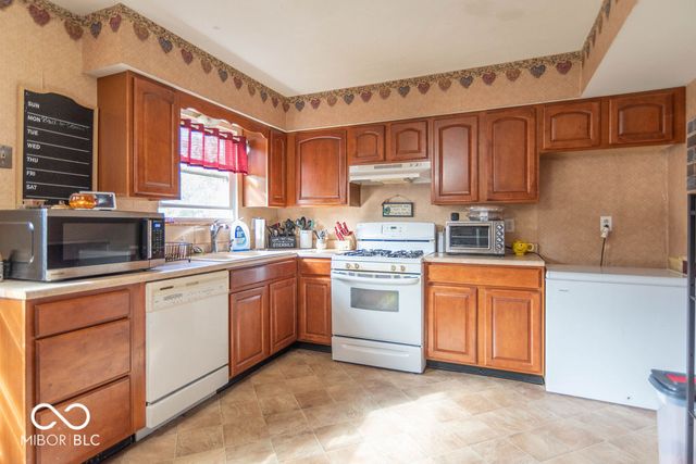 5301 Gambel Road, Indianapolis, IN 46221