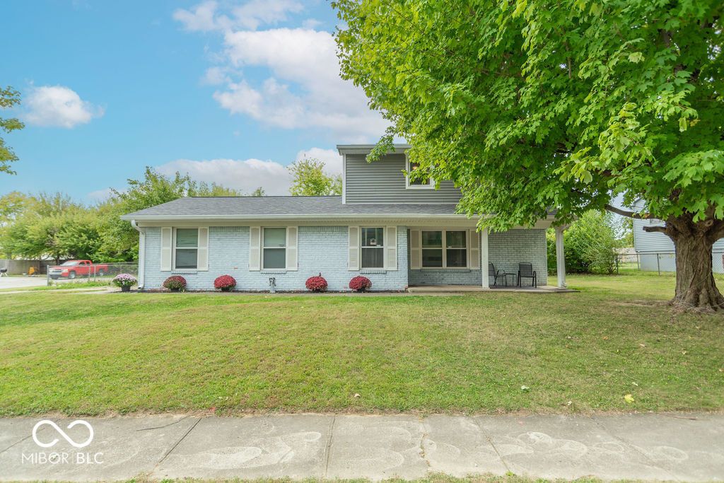 5301 Gambel Road, Indianapolis, IN 46221
