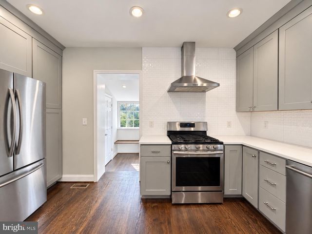 192 MEREDITH AVE, Bryn Mawr, PA 19010