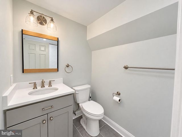 192 MEREDITH AVE, Bryn Mawr, PA 19010