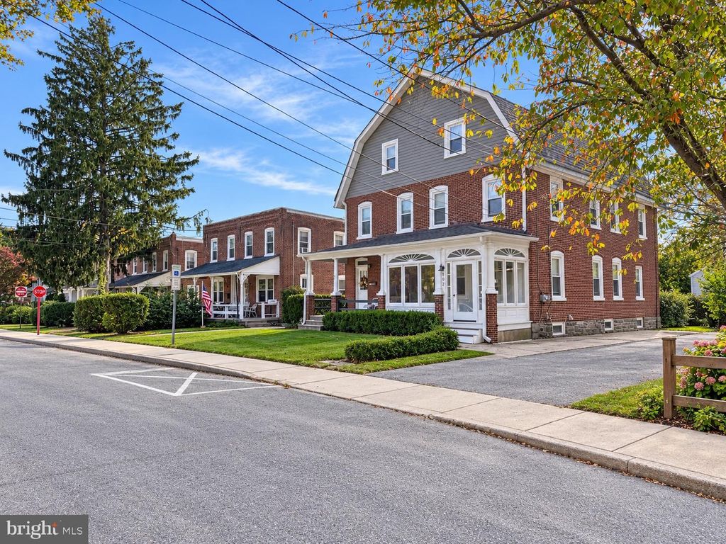 192 MEREDITH AVE, BRYN MAWR, PA 19010 — exterior