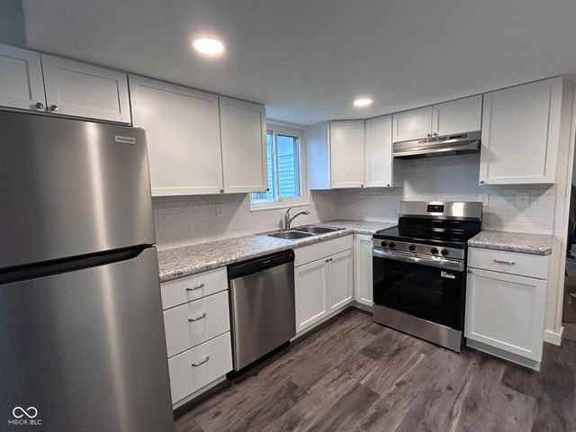 2896 Two Worlds Drive, Columbus, IN 47201