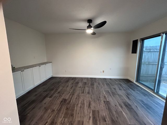 2896 Two Worlds Drive, Columbus, IN 47201