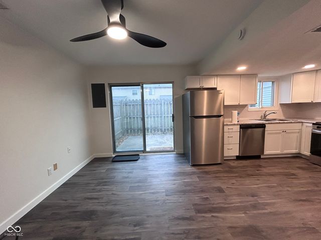 2896 Two Worlds Drive, Columbus, IN 47201