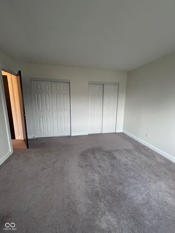 2896 Two Worlds Drive, Columbus, IN 47201