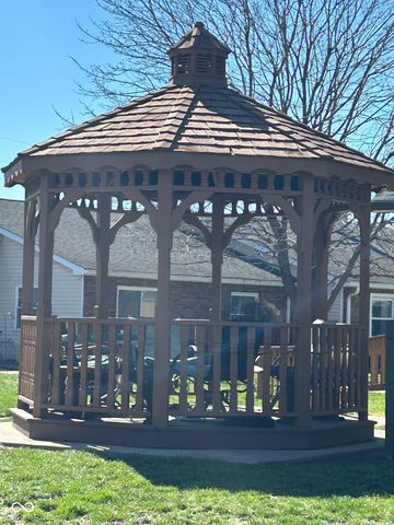 2896 Two Worlds Drive, Columbus, IN 47201