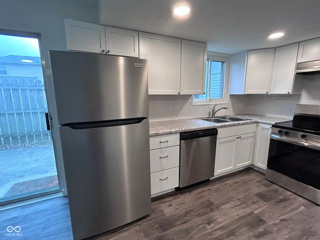 2896 Two Worlds Drive, Columbus, IN 47201