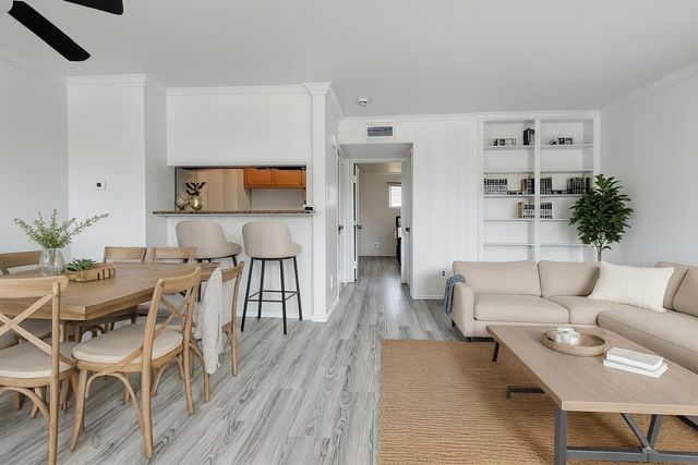 6402 Del Monte Drive 65, Houston, TX 77057