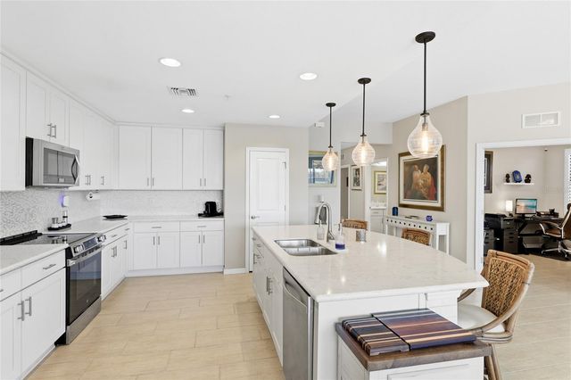 23528 AWABUKI DRIVE 101, Venice, FL 34293