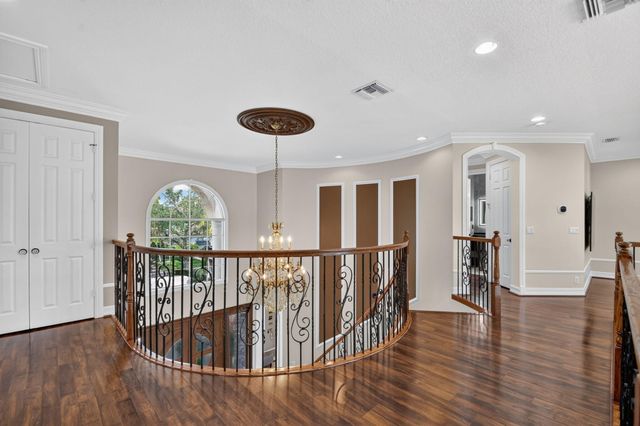 718 Edgebrook Lane, West Palm Beach, FL 33411
