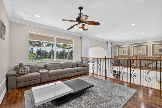 718 Edgebrook Lane, West Palm Beach, FL 33411