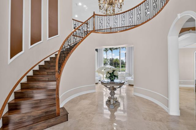 718 Edgebrook Lane, West Palm Beach, FL 33411