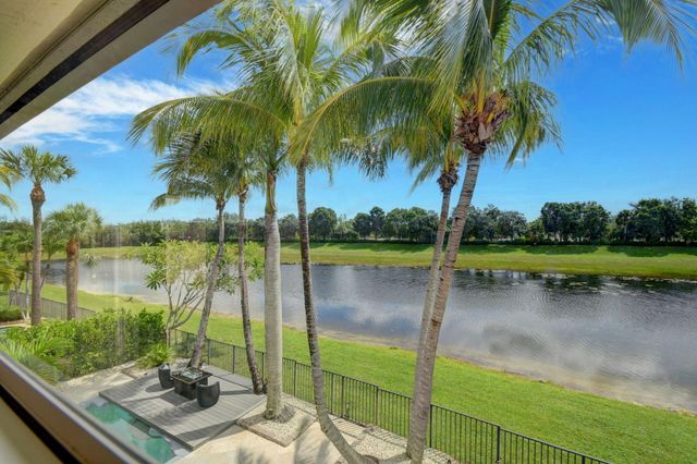 718 Edgebrook Lane, West Palm Beach, FL 33411