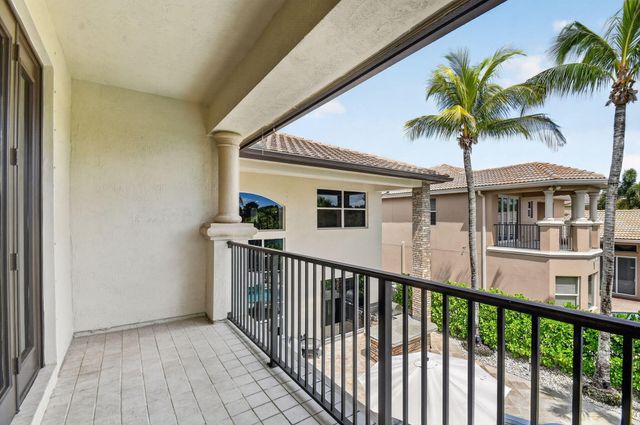 718 Edgebrook Lane, West Palm Beach, FL 33411