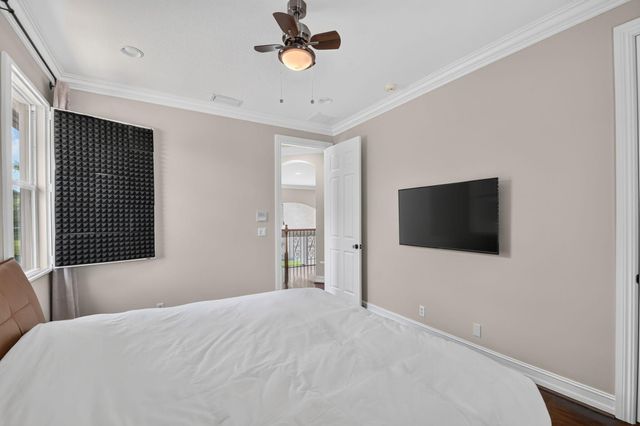 718 Edgebrook Lane, West Palm Beach, FL 33411