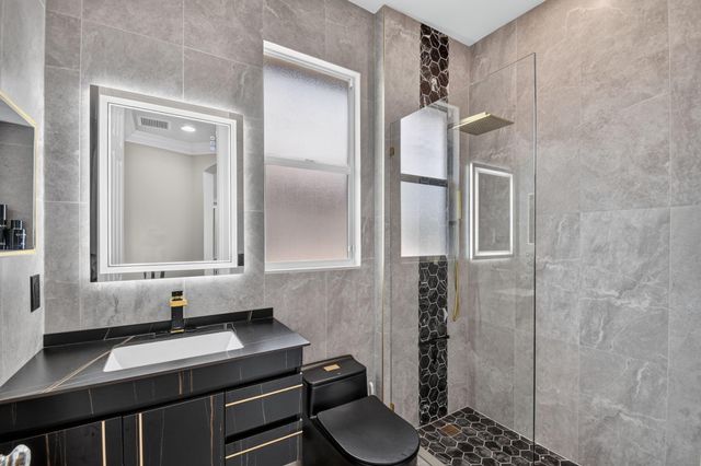 718 Edgebrook Lane, West Palm Beach, FL 33411