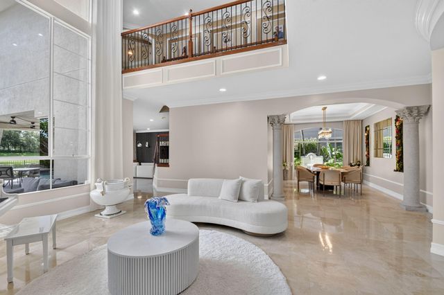 718 Edgebrook Lane, West Palm Beach, FL 33411