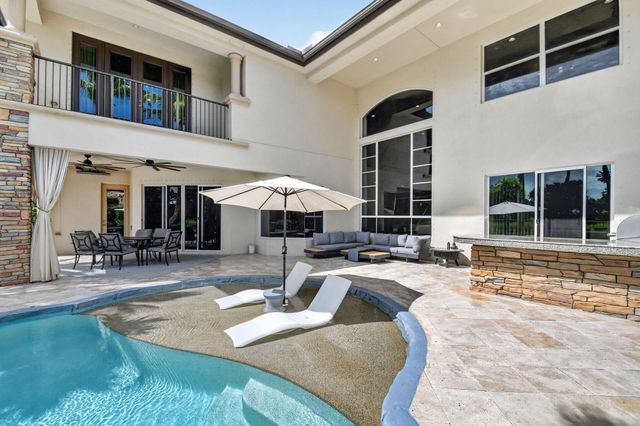 718 Edgebrook Lane, West Palm Beach, FL 33411