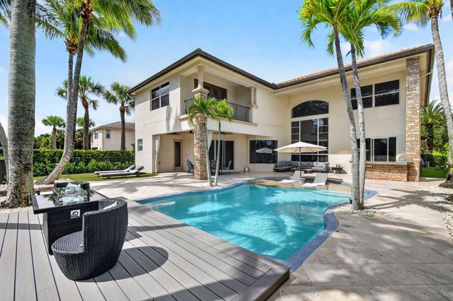 718 Edgebrook Lane, West Palm Beach, FL 33411