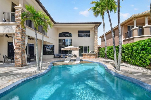 718 Edgebrook Lane, West Palm Beach, FL 33411