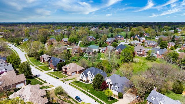 10609 Elder Ln, Prospect, KY 40059