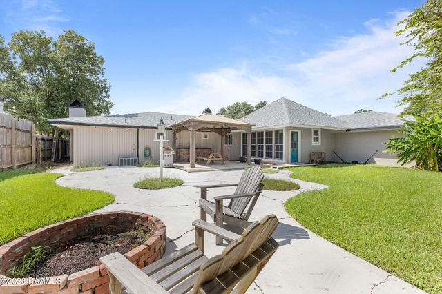 121 Beverly Drive, Lafayette, LA 70503