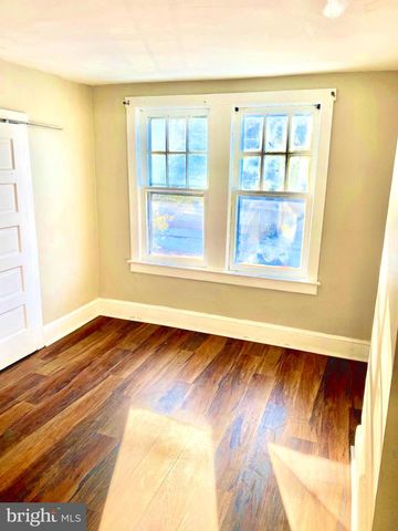 20 PARK LN, Hamilton, NJ 08609