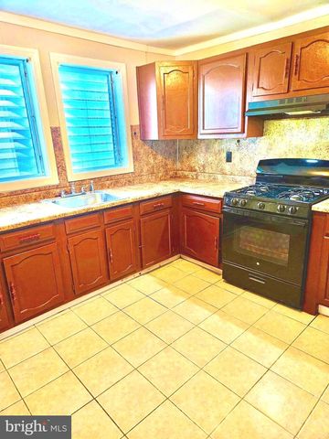 20 PARK LN, Hamilton, NJ 08609