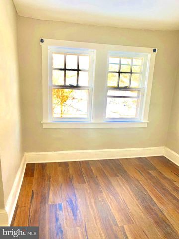 20 PARK LN, Hamilton, NJ 08609