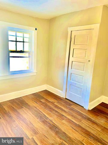 20 PARK LN, Hamilton, NJ 08609