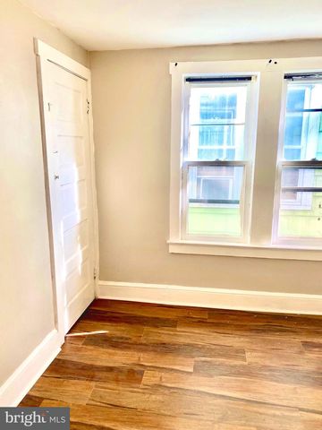 20 PARK LN, Hamilton, NJ 08609