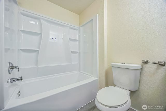 1227 Mary Lou Street SE, Lacey, WA 98503