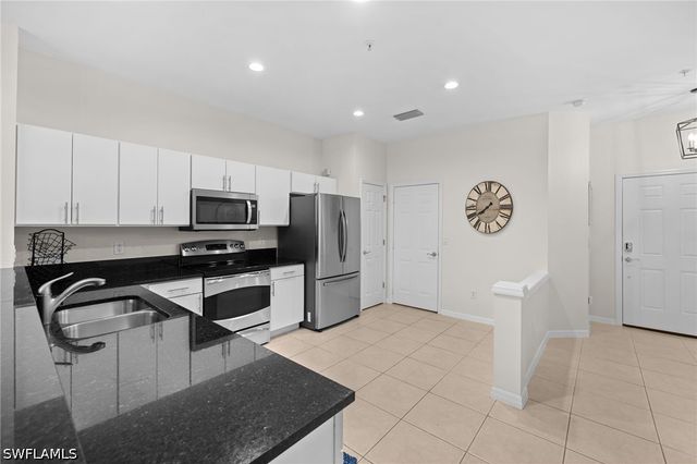 16007 Caldera LN 66, Naples, FL 34110