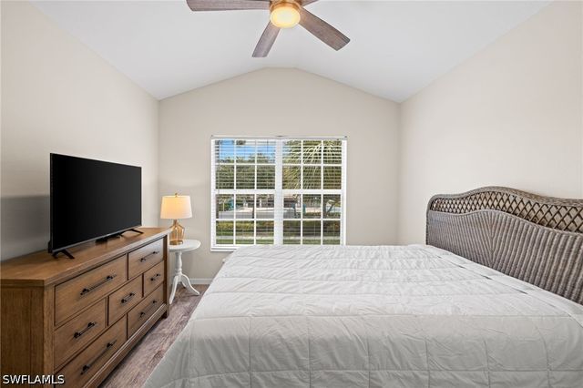 16007 Caldera LN 66, Naples, FL 34110