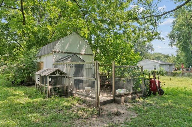8001 Blue Ridge Boulevard, Raytown, MO 64138
