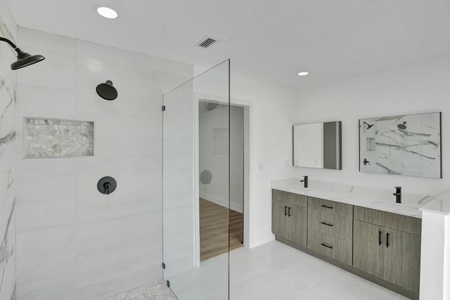 4751 NE 29th Avenue, Fort Lauderdale, FL 33308