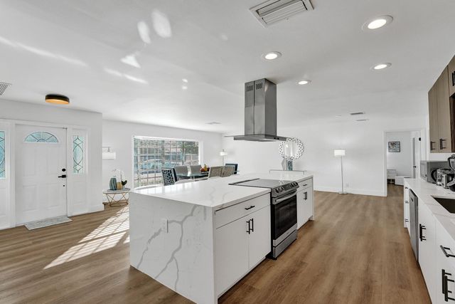 4751 NE 29th Avenue, Fort Lauderdale, FL 33308