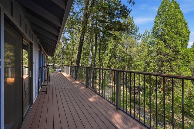 12835 Rodriguez Ct, Grass Valley, CA 95945
