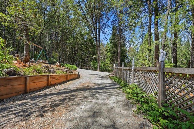 12835 Rodriguez Ct, Grass Valley, CA 95945