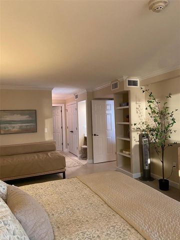 2675 GULF OF MEXICO DRIVE 302, Longboat Key, FL 34228