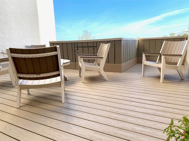 2675 GULF OF MEXICO DRIVE 302, Longboat Key, FL 34228