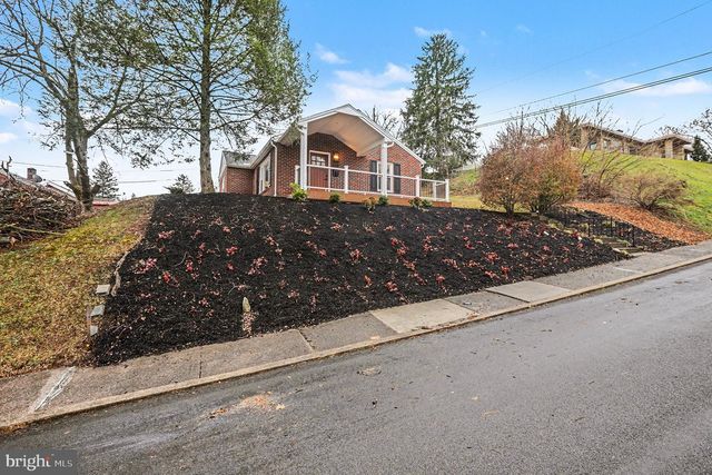 3209 PRINCE ST, Harrisburg, PA 17111