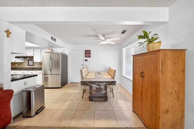 8219 N San Pablo Avenue, Fresno, CA 93711