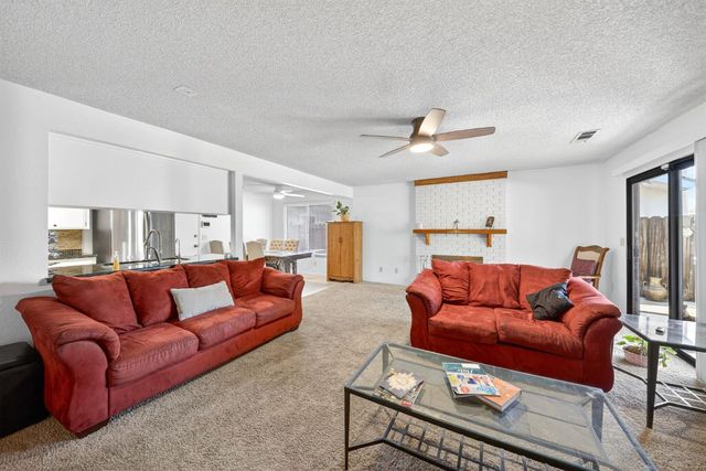 8219 N San Pablo Avenue, Fresno, CA 93711
